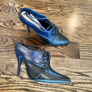 Zara Slingback shoe size 7     #005-9